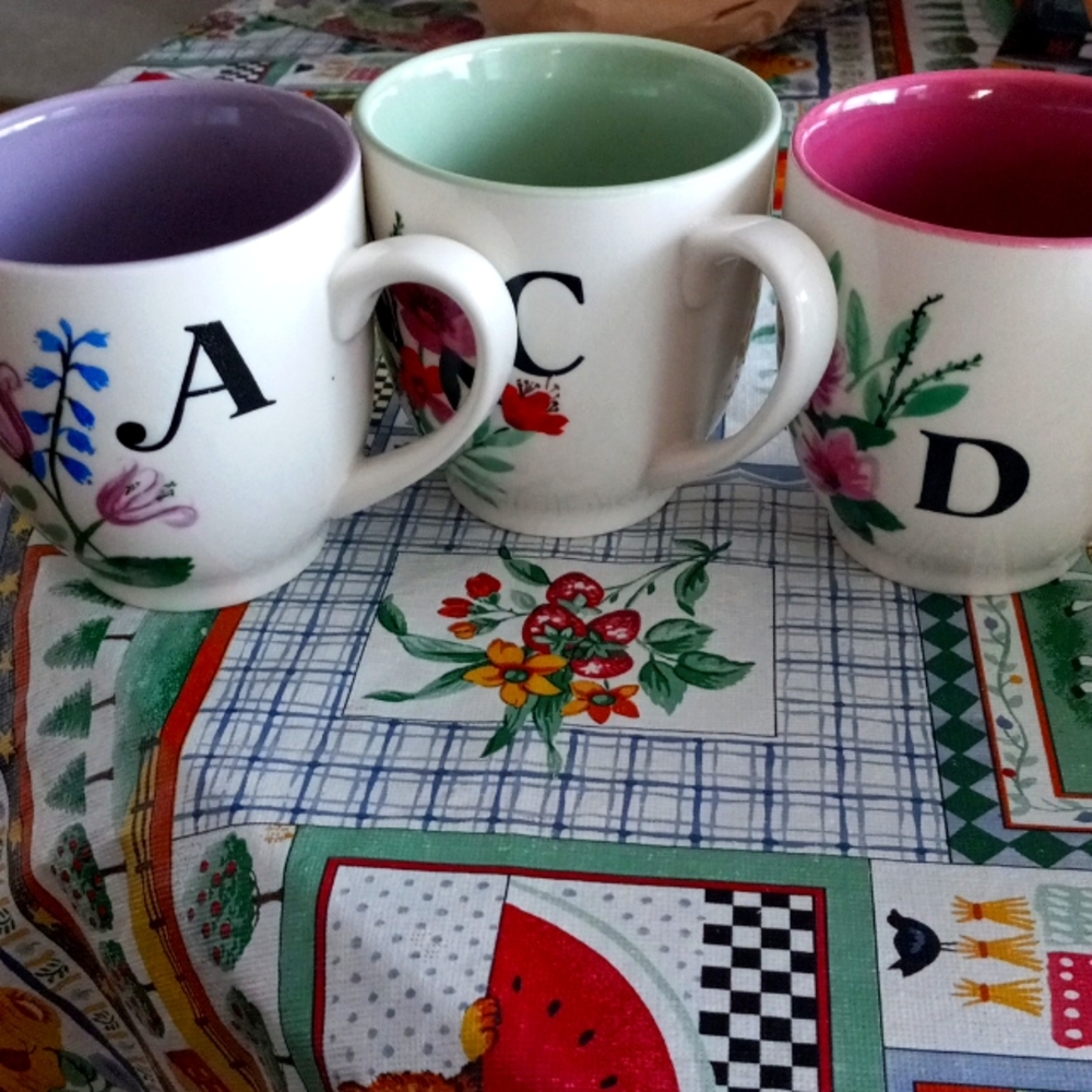 GREAT GIFT! MONOGRAM Mugs, Assorted Letters